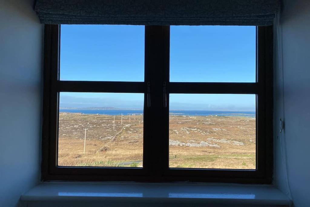Drop Anchor House, Spacious 3 Bedroom Apartment, Fabulous Sea Views Cleggan Εξωτερικό φωτογραφία